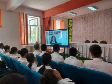 «ОҚУШЫЛАРДЫҢ ШЫМКЕНТ ҚАЛАСЫ БІЛІМ БАСҚАРМАСЫ БАСШЫСЫМЕН КЕЗДЕСУІ»