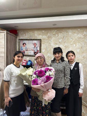 "Ұстазға алғыс!"