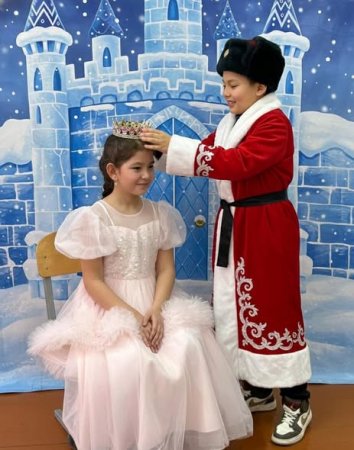 «Білім кілті - кітапхана»,  Ертегілер кейіпкерлерін суреттеу