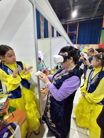 «Цифлық білім және жасанды интеллект: Shymkent Tech көрмесі»